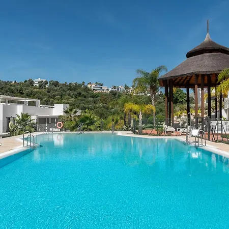 Panoramic Views And Large Garden In Atalaya Hills *